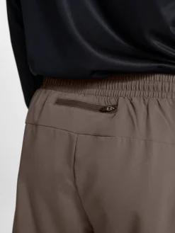 nwlMAX ZIP POCKET SHORTS