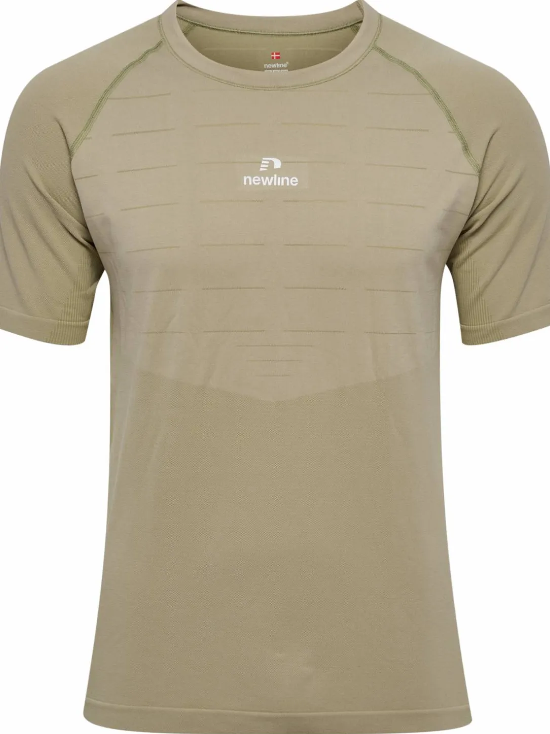 nwlPACE SEAMLESS TEE