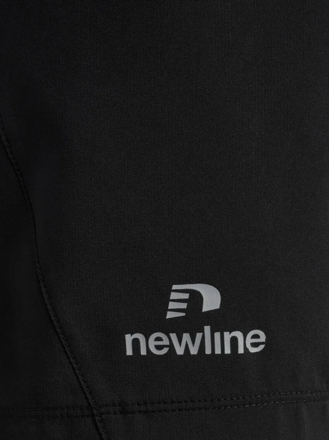 nwlPERFORM KEY POCKET SHORTS W