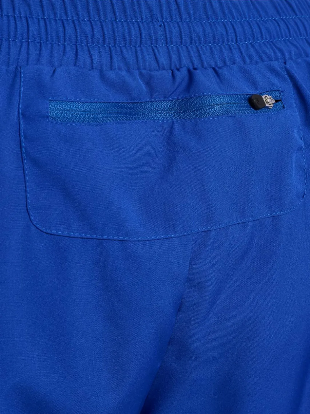 nwlSTRIDE 5inch SHORTS