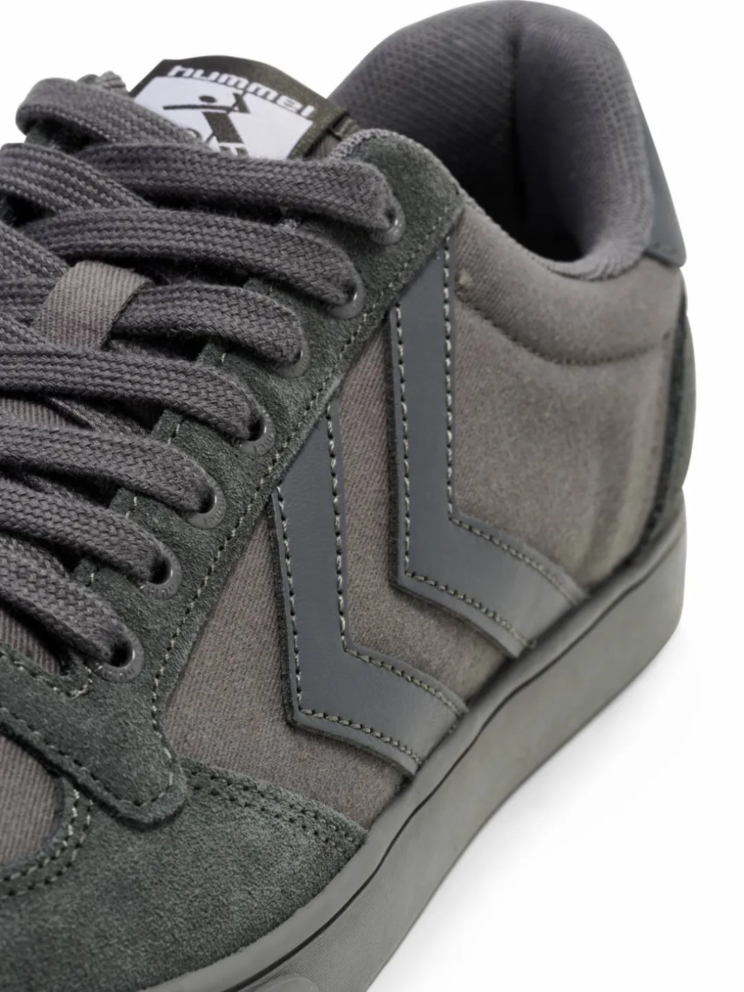 SLIMMER STADIL TONAL LOW