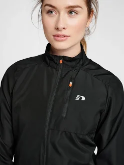 WOMENS PERFORMANCE JACKET