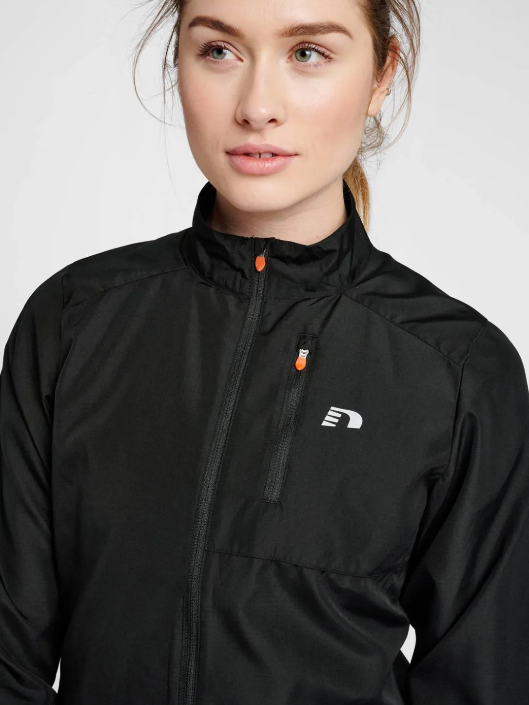 WOMENS PERFORMANCE JACKET